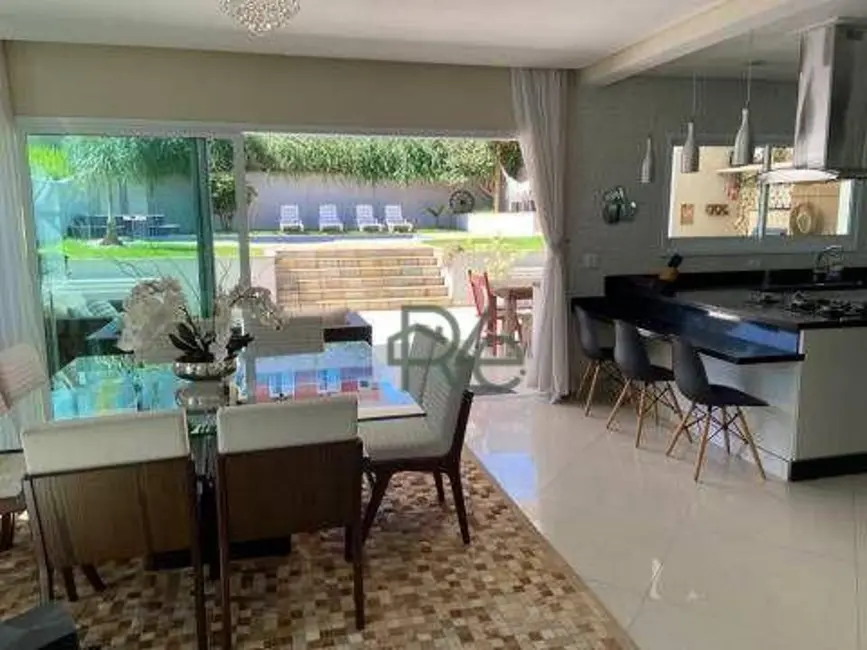 Foto 9 de Casa de Condomínio com 4 quartos à venda e para alugar, 350m2 em Jandira - SP