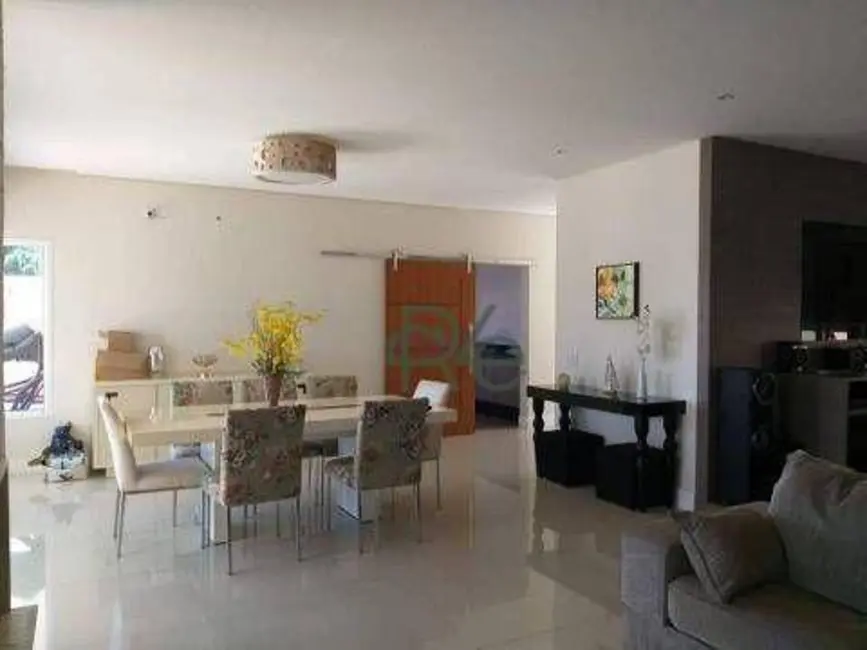 Casa com 4 quartos à venda e para alugar, 450m2 em Vila de São Fernando, Cotia - SP - imagem 7 Foto 7 de Casa com 4 quartos à venda e para alugar, 450m2 em Vila de São Fernando, Cotia - SP