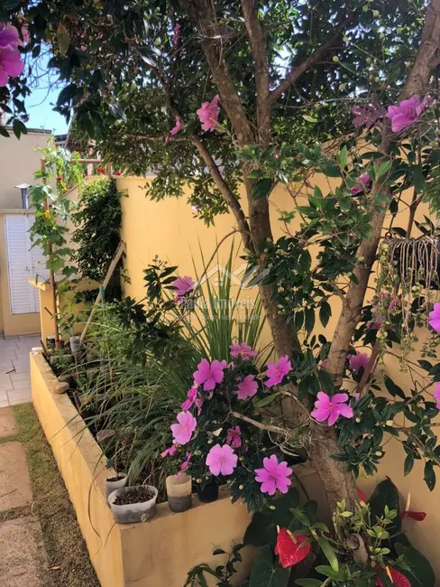 Foto 8 de Casa de Condomínio com 3 quartos à venda, 400m2 em Vila Zezé, Jacarei - SP