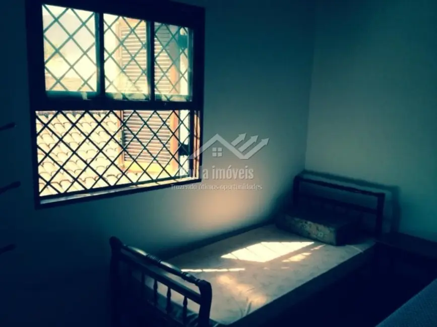 Foto 6 de Sobrado com 5 quartos à venda, 275m2 em Jardim Bela Vista, Caraguatatuba - SP