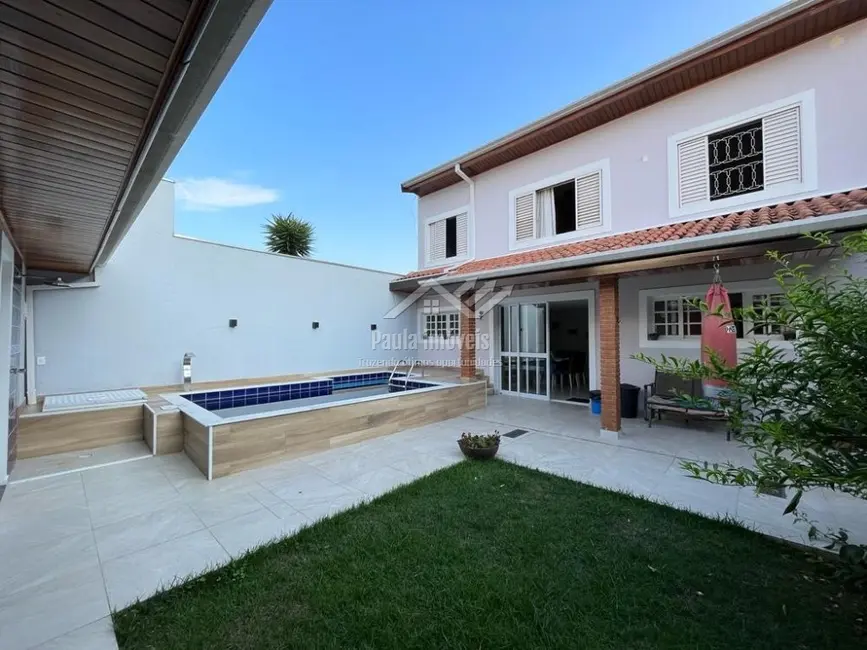 Foto 2 de Casa com 4 quartos à venda, 320m2 em Sao Jose Dos Campos - SP