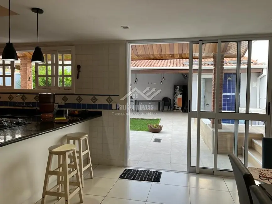 Foto 3 de Casa com 4 quartos à venda, 320m2 em Sao Jose Dos Campos - SP