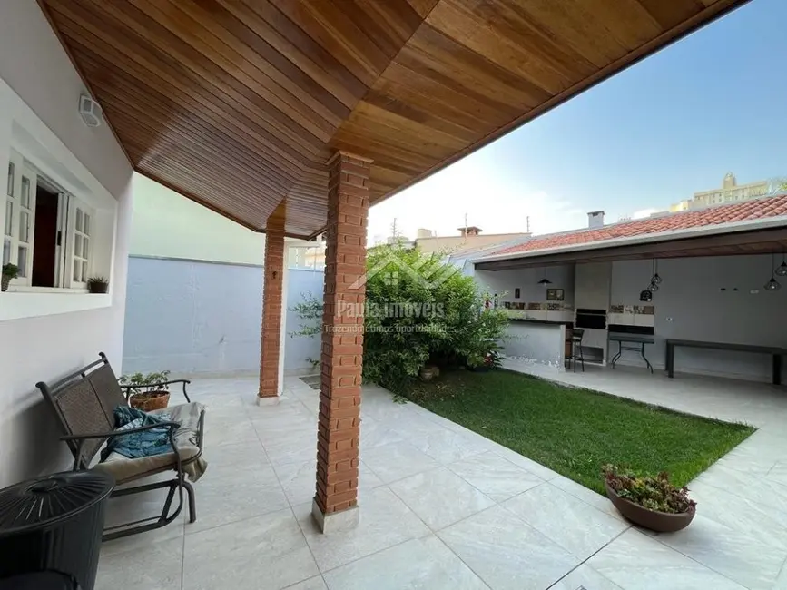 Foto 6 de Casa com 4 quartos à venda, 320m2 em Sao Jose Dos Campos - SP