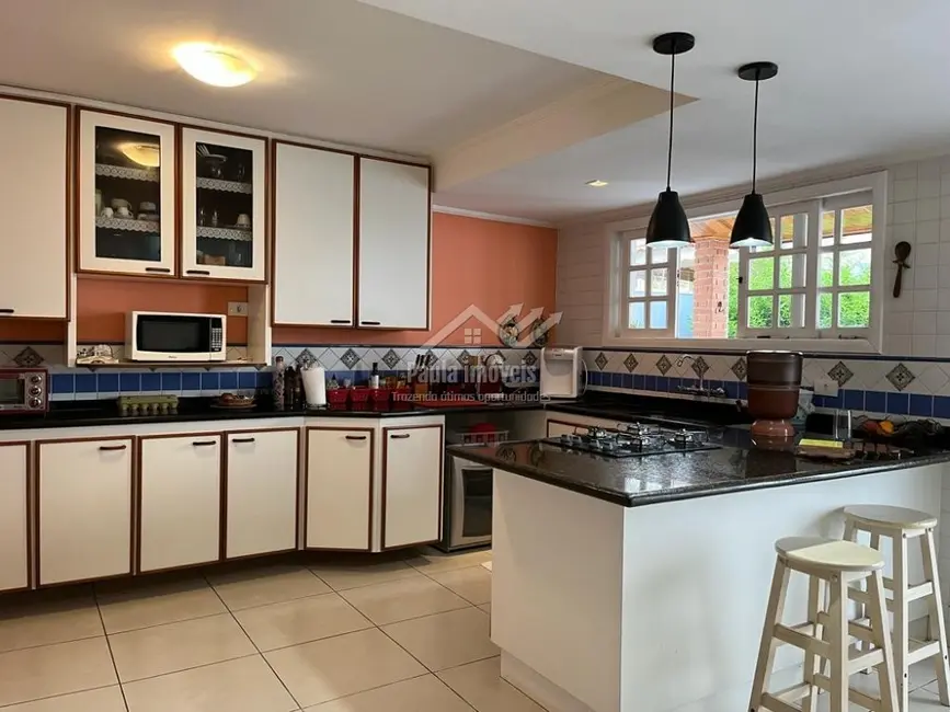 Foto 4 de Casa com 4 quartos à venda, 320m2 em Sao Jose Dos Campos - SP