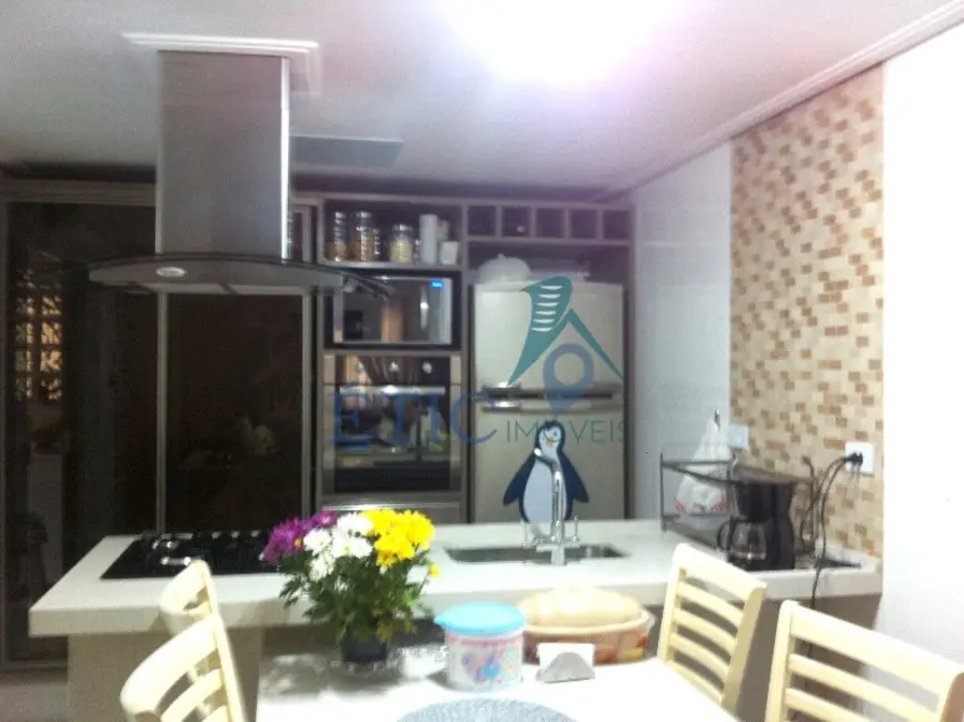 Foto 3 de Casa com 2 quartos à venda, 148m2 em Água Rasa, São Paulo - SP