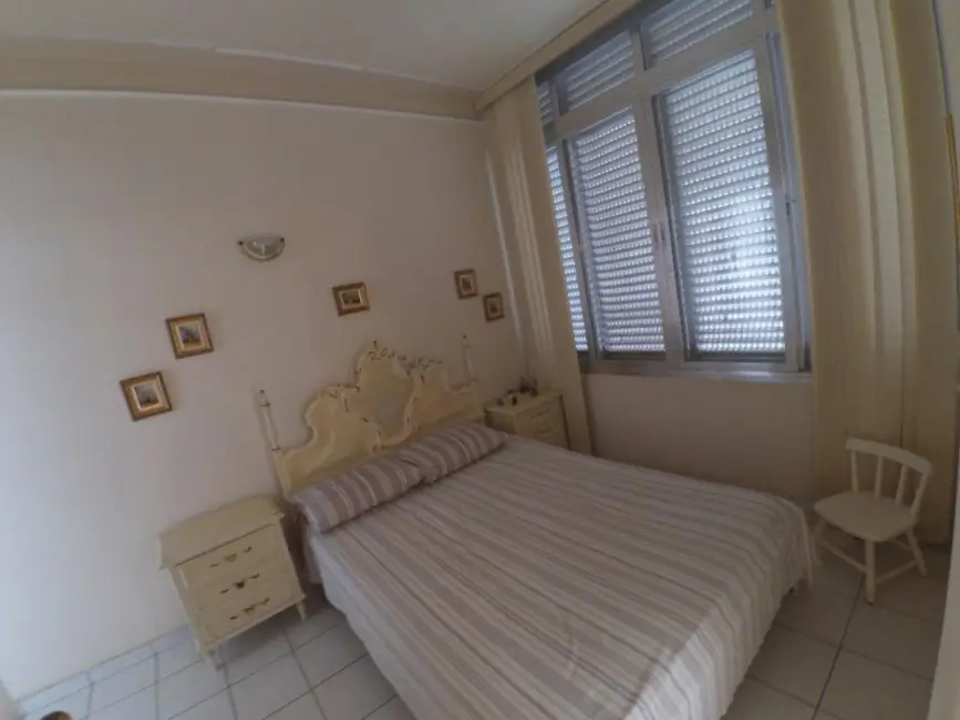 Foto 7 de Apartamento com 2 quartos à venda, 64m2 em Guaruja - SP