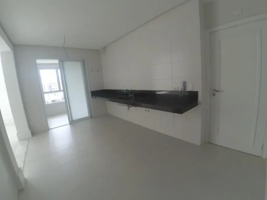 Apartamento com 3 quartos à venda, 216m2 em Enseada, Guaruja - SP - imagem 6 Foto 6 de Apartamento com 3 quartos à venda, 216m2 em Enseada, Guaruja - SP
