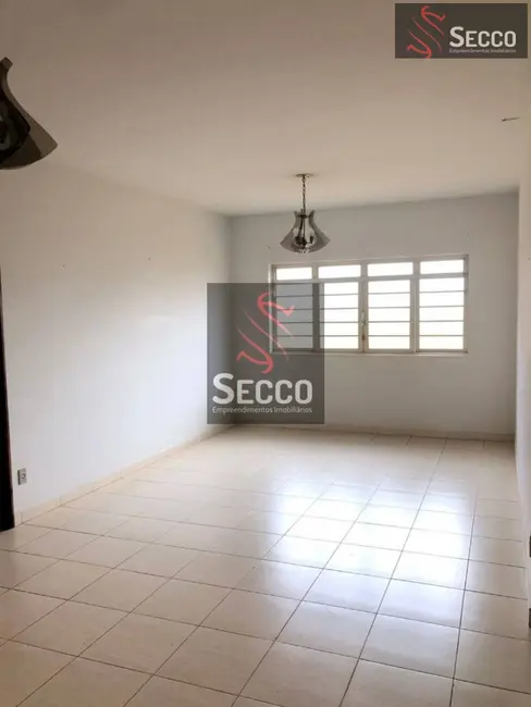 Foto 2 de Sala Comercial com 4 quartos à venda, 138m2 em Centro, Botucatu - SP
