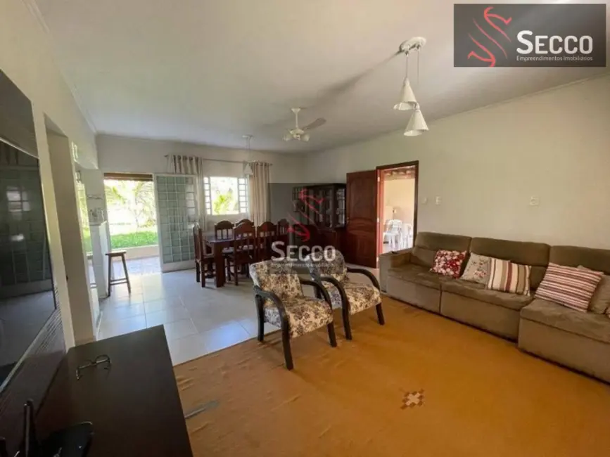 Foto 5 de Chácara com 3 quartos à venda, 900m2 em Park Residencial Convívio, Botucatu - SP