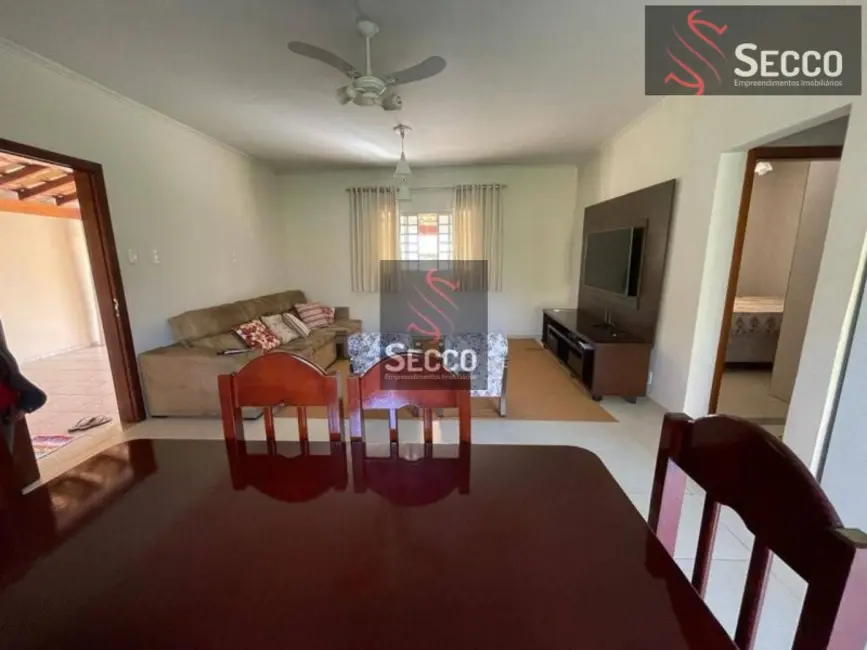 Foto 6 de Chácara com 3 quartos à venda, 900m2 em Park Residencial Convívio, Botucatu - SP