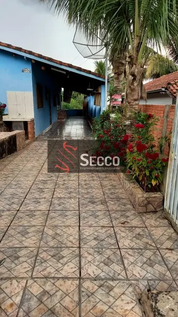 Fazenda / Haras com 2 quartos à venda, 189m2 em Querência do Rio Bonito (Vitoriana), Botucatu - SP - imagem 2 Foto 2 de Fazenda / Haras com 2 quartos à venda, 189m2 em Querência do Rio Bonito (Vitoriana), Botucatu - SP