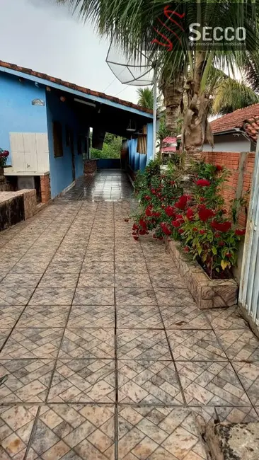 Foto 2 de Fazenda / Haras com 2 quartos à venda, 189m2 em Querência do Rio Bonito (Vitoriana), Botucatu - SP