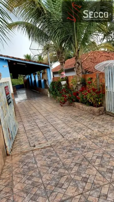 Foto 1 de Fazenda / Haras com 2 quartos à venda, 189m2 em Querência do Rio Bonito (Vitoriana), Botucatu - SP