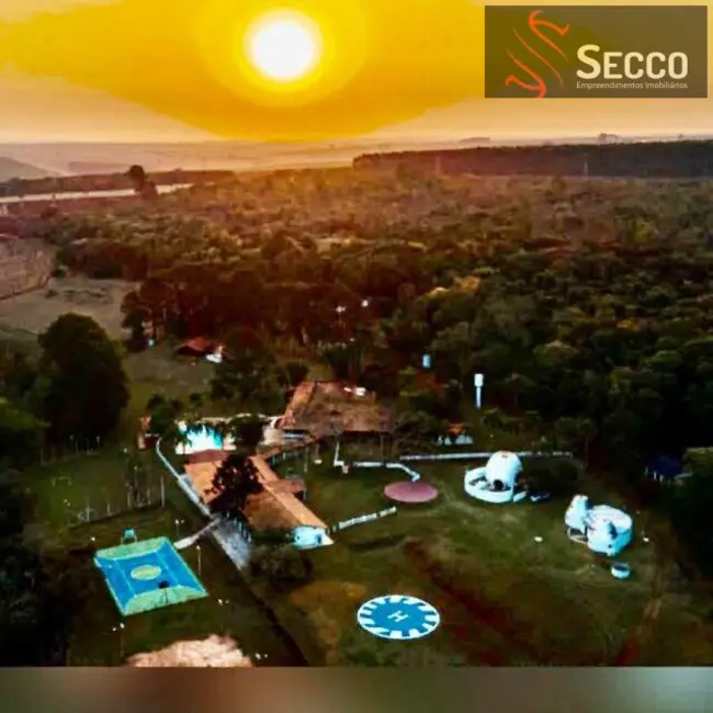 Foto 2 de Fazenda / Haras à venda, 250m2 em Botucatu - SP