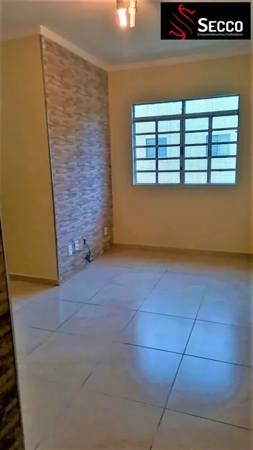 Foto 2 de Apartamento com 2 quartos à venda, 50m2 em Jardim Bom Pastor, Botucatu - SP