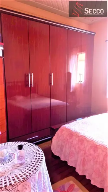 Foto 9 de Casa com 2 quartos à venda, 138m2 em Centro, Botucatu - SP