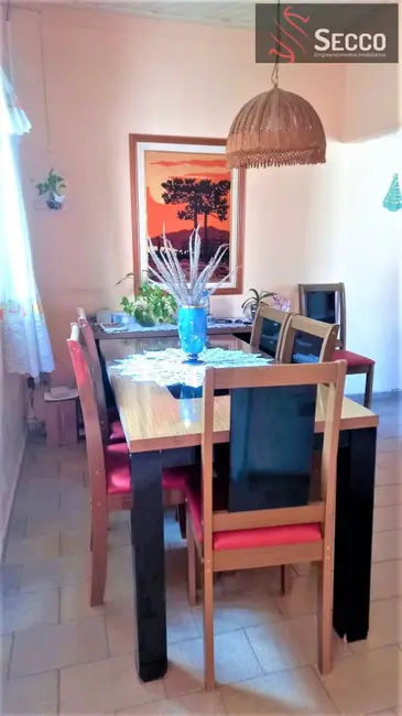 Foto 4 de Casa com 2 quartos à venda, 138m2 em Centro, Botucatu - SP