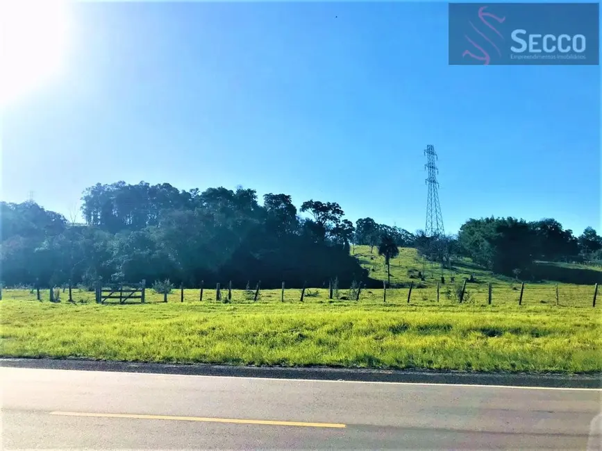 Foto 2 de Fazenda / Haras à venda, 13000m2 em Botucatu - SP