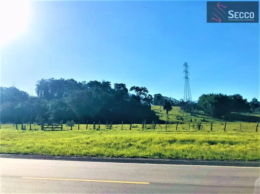 Foto 2 de Fazenda / Haras à venda, 13000m2 em Botucatu - SP