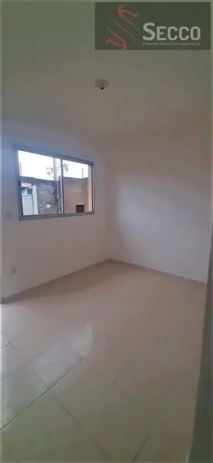 Foto 1 de Casa com 2 quartos à venda, 45m2 em Botucatu - SP