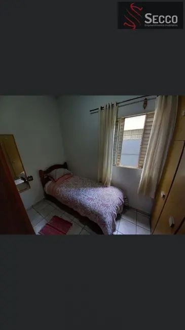 Foto 6 de Casa com 3 quartos à venda, 13000m2 em Vila dos Lavradores, Botucatu - SP