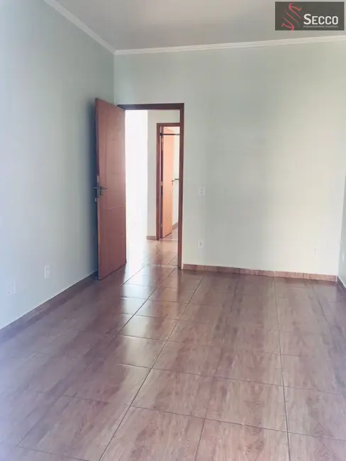 Sobrado com 3 quartos à venda, 13000m2 em Vila Sonia, Botucatu - SP - imagem 7 Foto 7 de Sobrado com 3 quartos à venda, 13000m2 em Vila Sonia, Botucatu - SP