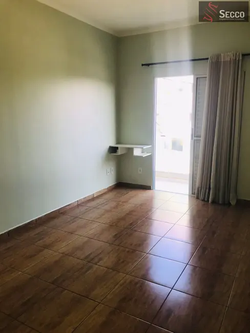 Sobrado com 3 quartos à venda, 13000m2 em Vila Sonia, Botucatu - SP - imagem 6 Foto 6 de Sobrado com 3 quartos à venda, 13000m2 em Vila Sonia, Botucatu - SP