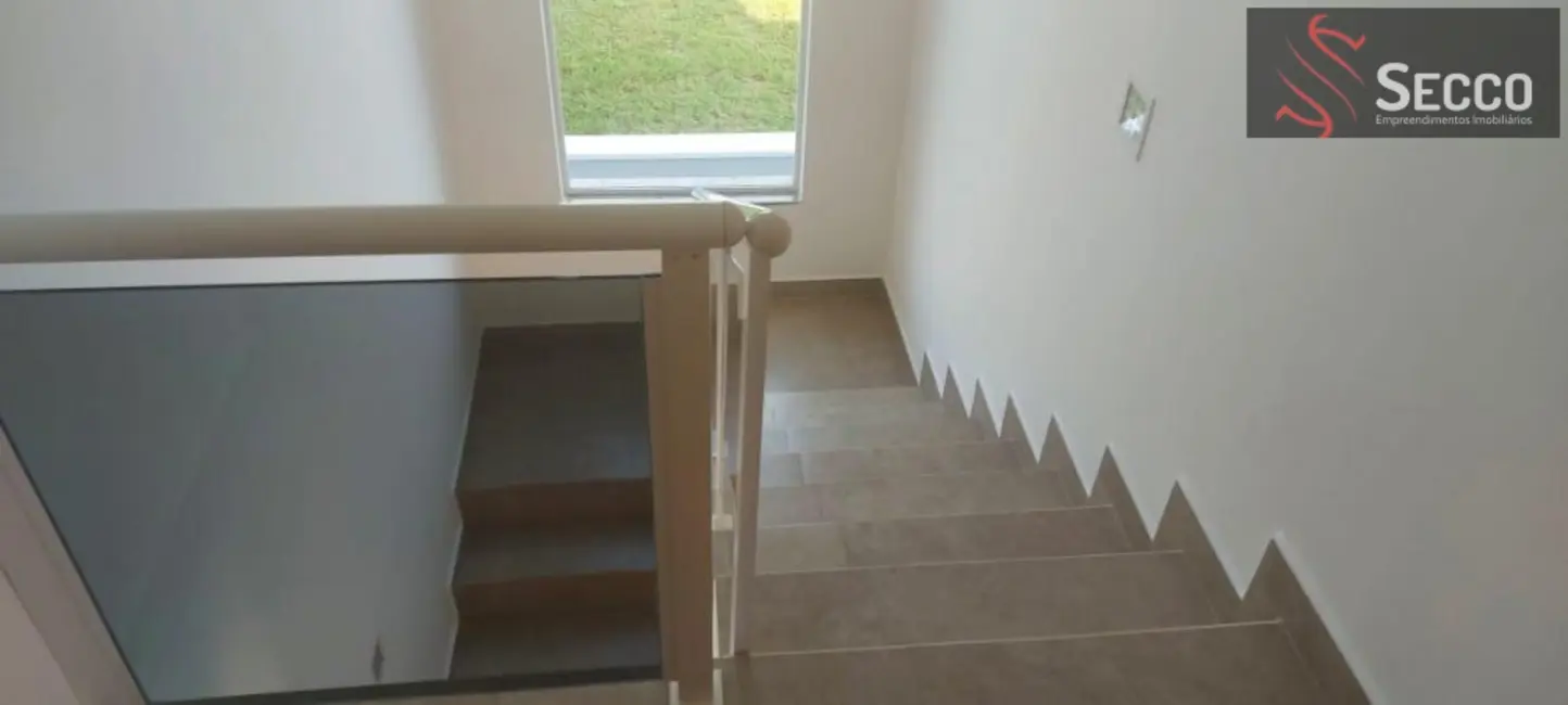 Foto 9 de Sobrado com 3 quartos à venda, 1050m2 em Pardinho - SP