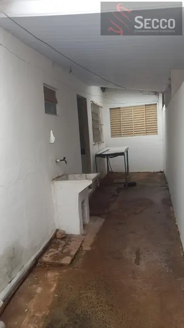 Foto 1 de Casa com 1 quarto à venda, 1050m2 em Jardim Brasil, Botucatu - SP