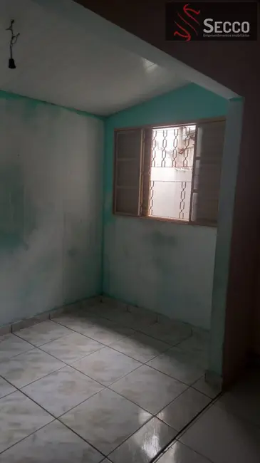 Foto 7 de Casa com 1 quarto à venda, 1050m2 em Jardim Brasil, Botucatu - SP