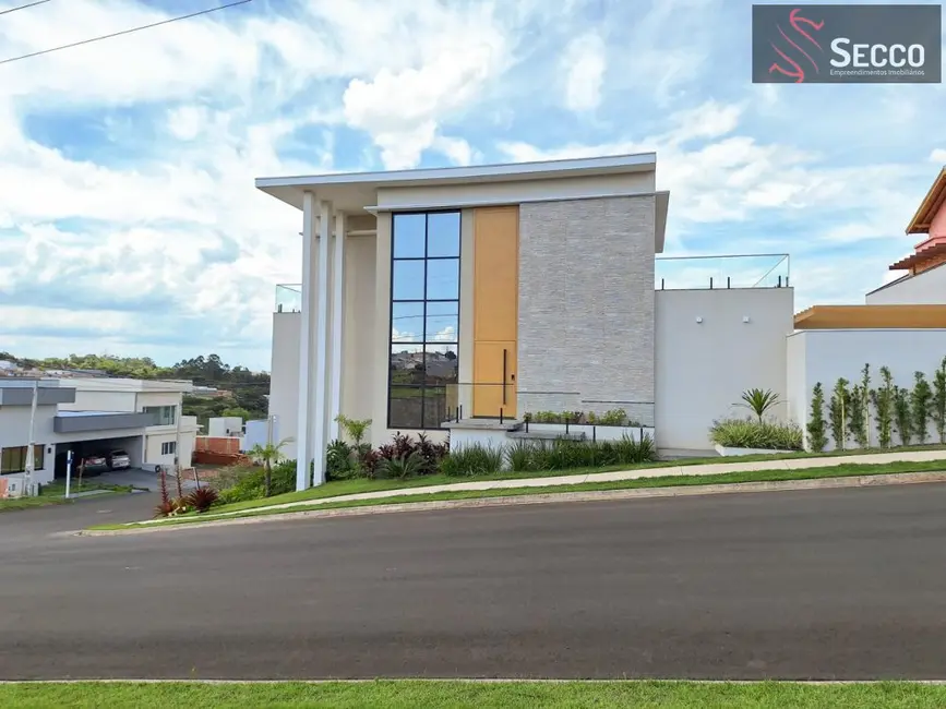 Foto 1 de Casa de Condomínio à venda, 1050m2 em Botucatu - SP