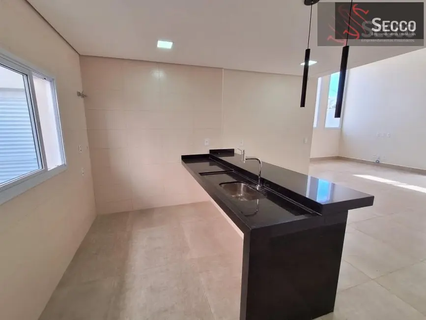 Foto 5 de Casa com 3 quartos à venda, 1050m2 em Villas Paraíso, Botucatu - SP