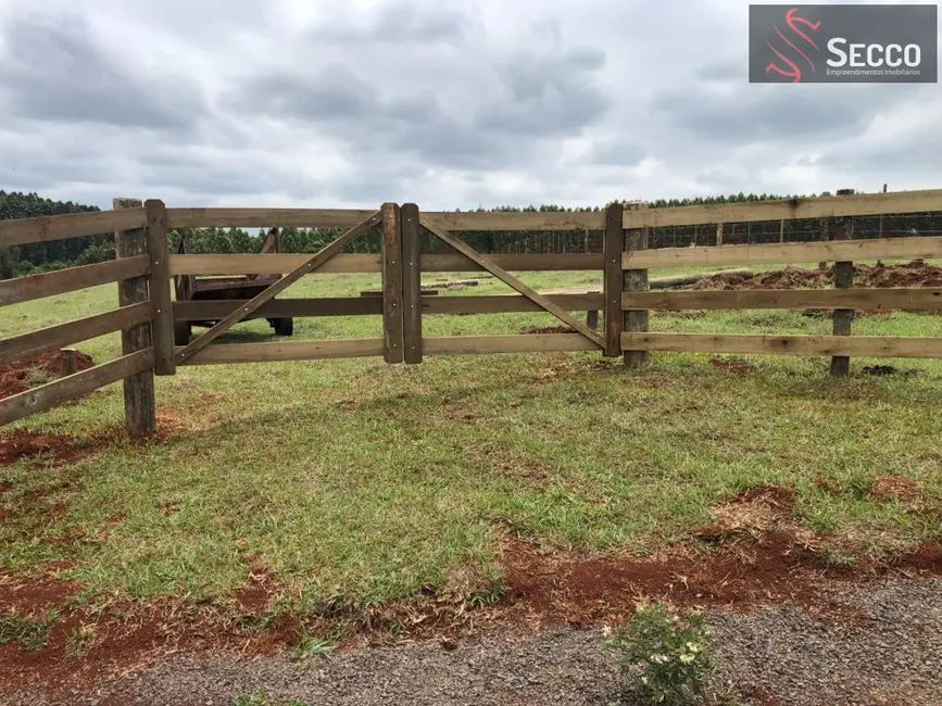 Foto 3 de Chácara à venda, 1050m2 em Botucatu - SP