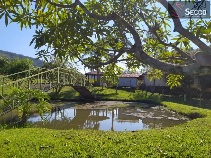 Foto 2 de Fazenda / Haras com 3 quartos à venda, 1050m2 em Botucatu - SP