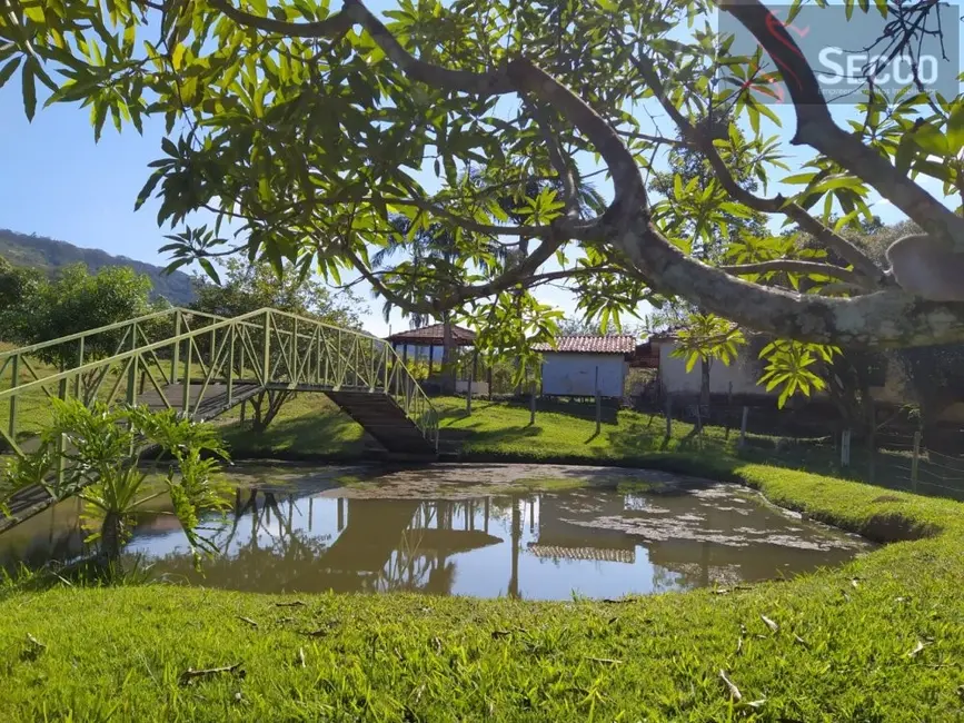 Foto 2 de Fazenda / Haras com 3 quartos à venda, 1050m2 em Botucatu - SP