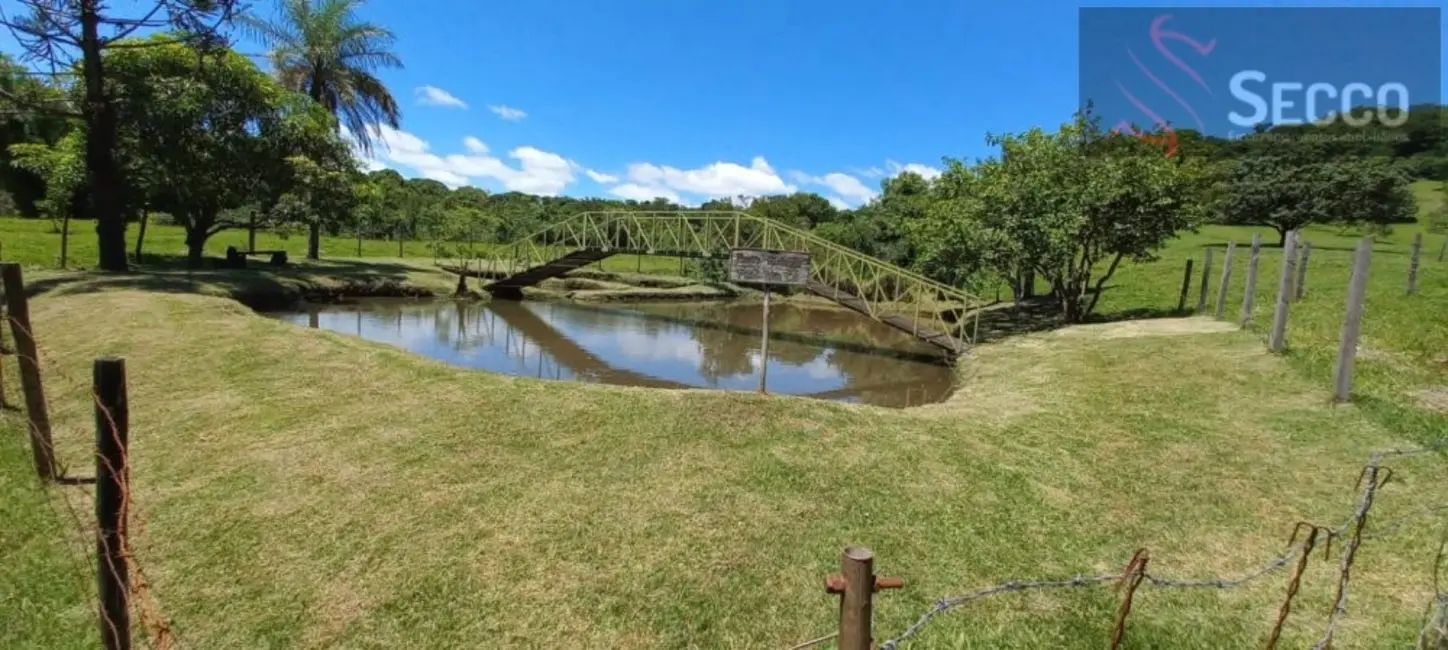 Foto 1 de Fazenda / Haras com 3 quartos à venda, 1050m2 em Botucatu - SP