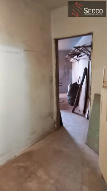 Foto 6 de Sala Comercial à venda, 1050m2 em Jardim Peabiru, Botucatu - SP