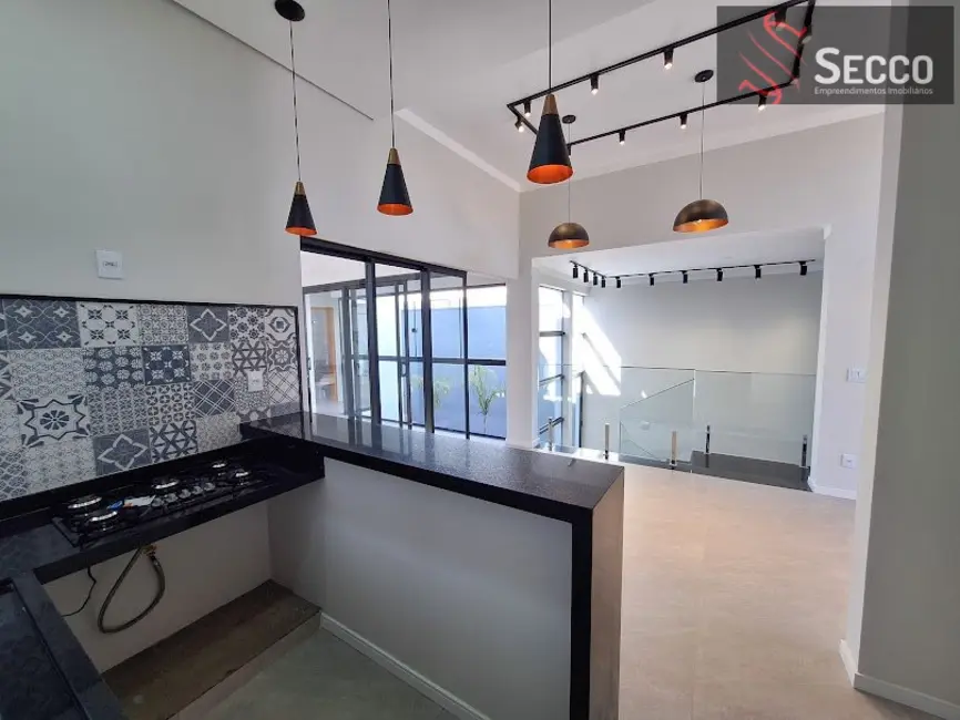 Foto 3 de Casa com 3 quartos à venda, 1050m2 em Jardim Itália, Botucatu - SP