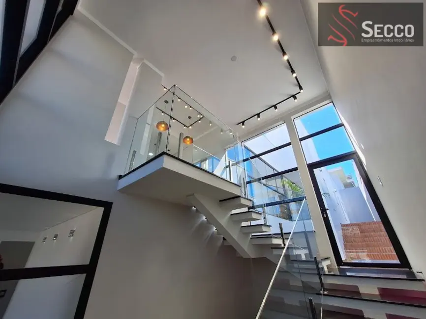 Foto 4 de Casa com 3 quartos à venda, 1050m2 em Jardim Itália, Botucatu - SP