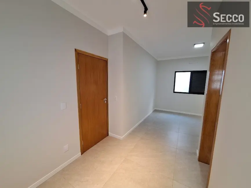 Foto 7 de Casa com 3 quartos à venda, 1050m2 em Jardim Itália, Botucatu - SP