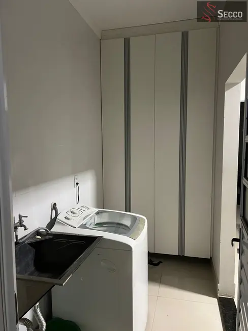 Foto 8 de Casa com 3 quartos à venda, 1050m2 em Botucatu - SP