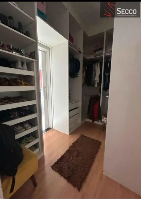 Foto 6 de Casa com 3 quartos à venda, 1050m2 em Botucatu - SP