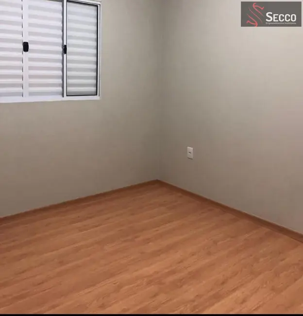 Foto 4 de Casa com 3 quartos à venda, 1050m2 em Botucatu - SP