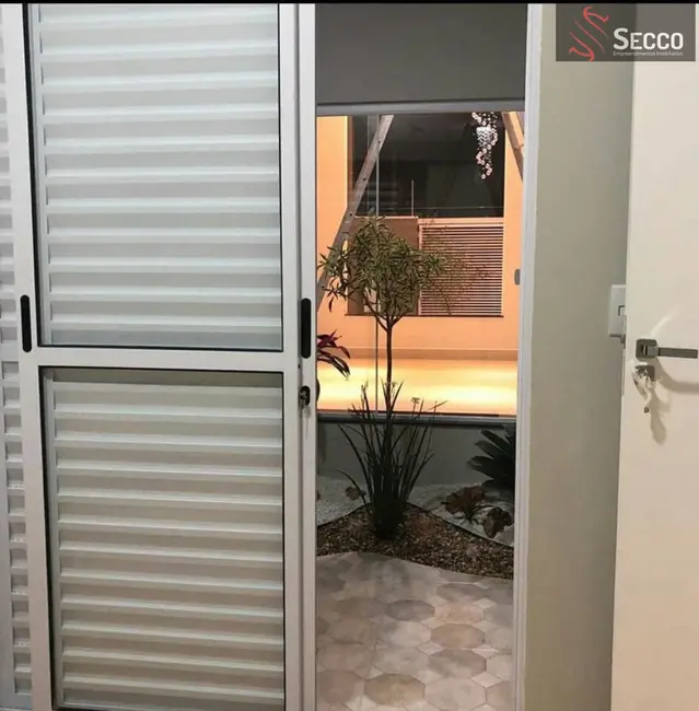 Foto 7 de Casa com 3 quartos à venda, 1050m2 em Botucatu - SP