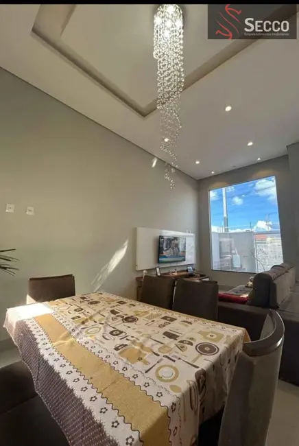 Foto 1 de Casa com 3 quartos à venda, 1050m2 em Botucatu - SP