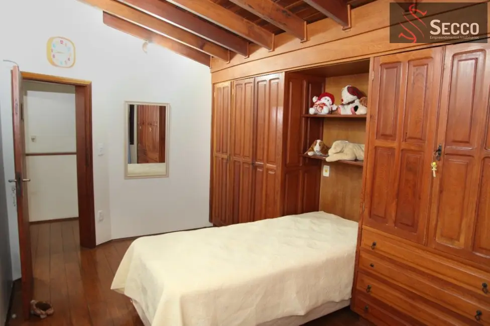 Foto 7 de Sobrado com 3 quartos à venda, 1050m2 em Vila São Lúcio, Botucatu - SP