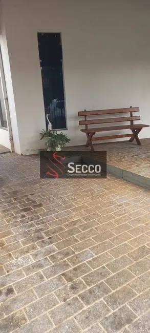 Foto 11 de Casa para alugar, 1050m2 em Vila Carmelo, Botucatu - SP