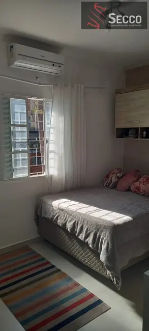 Foto 5 de Casa com 3 quartos à venda, 1050m2 em Botucatu - SP