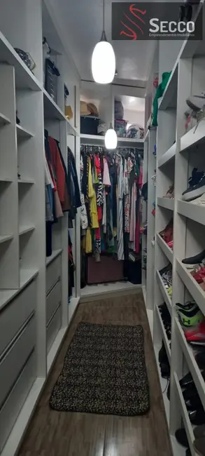 Foto 8 de Casa com 3 quartos à venda, 1050m2 em Botucatu - SP