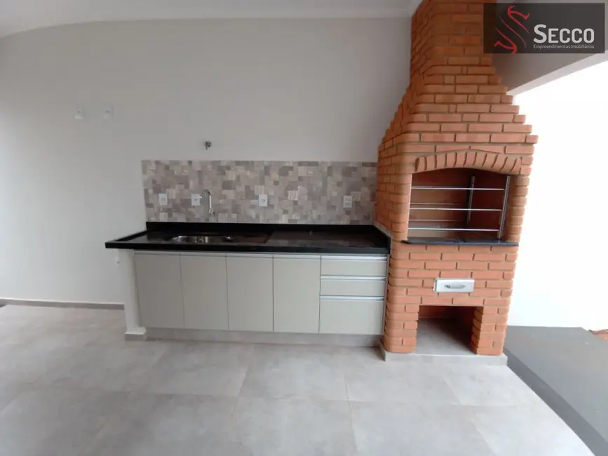 Foto 8 de Casa com 3 quartos à venda, 1050m2 em Jardim Regina, Botucatu - SP